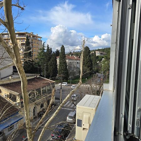 Rosewood Podgorica Apartment Bagian luar foto