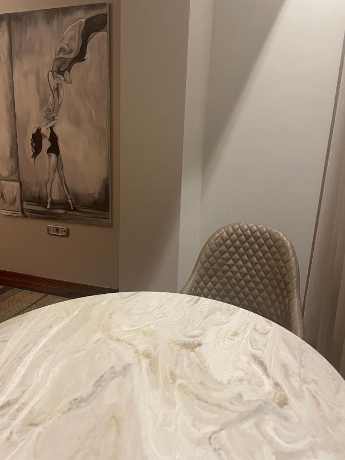 Rosewood Podgorica Apartment Bagian luar foto
